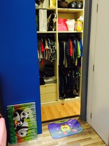 Entrance leads to kid's wardrobe.